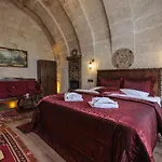 Shadow Cave House