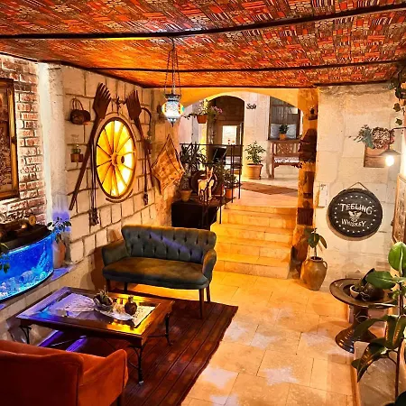 Shadow Cave House 酒店 *