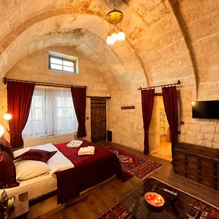 Shadow Cave House