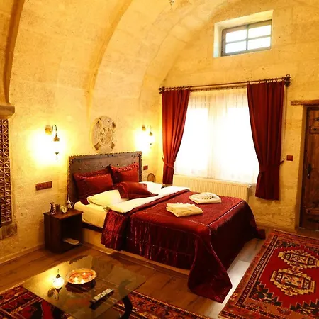 Shadow Cave House