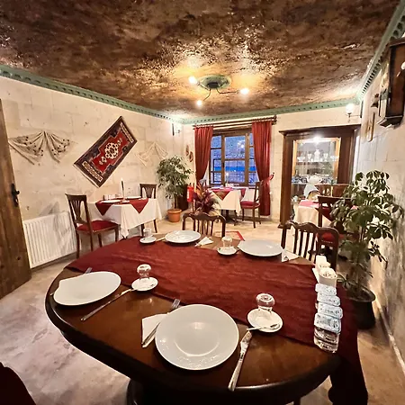 Shadow Cave House 酒店 *