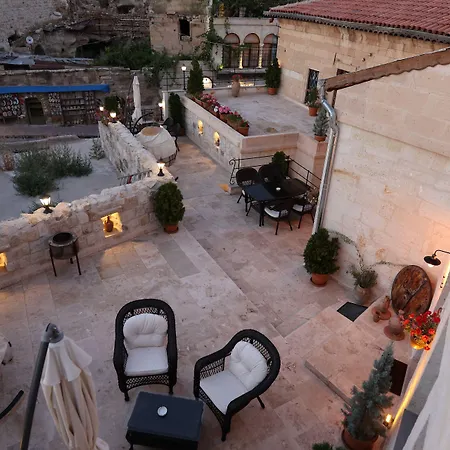 فندق Shadow Cave House *