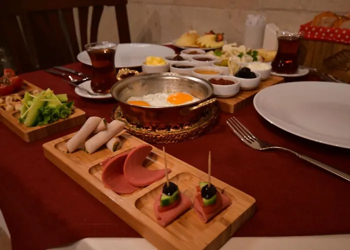 Shadow Cave House Hotel