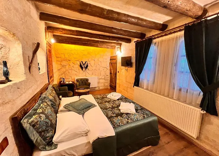 Shadow Cave House Hotel