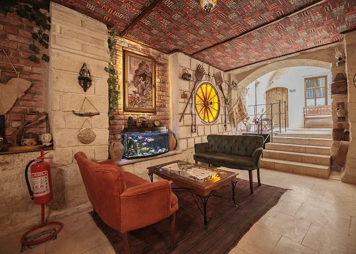 Shadow Cave House Hotel