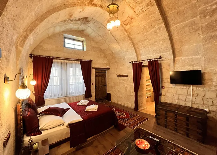 Shadow Cave House Hotel *